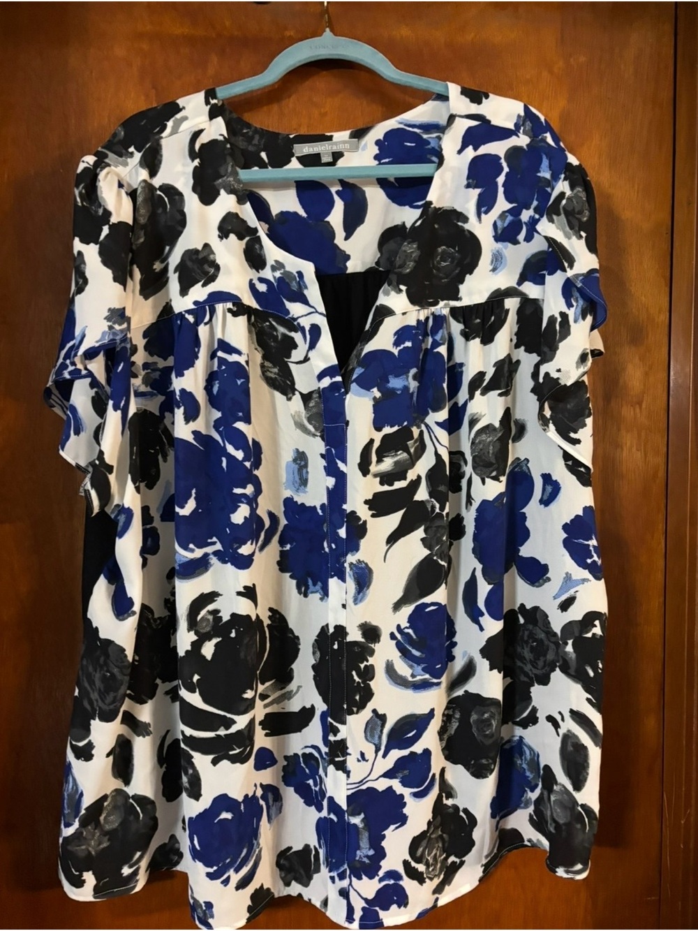 Danielrainn size 5X Blue & Black Floral Women's Blouse Top